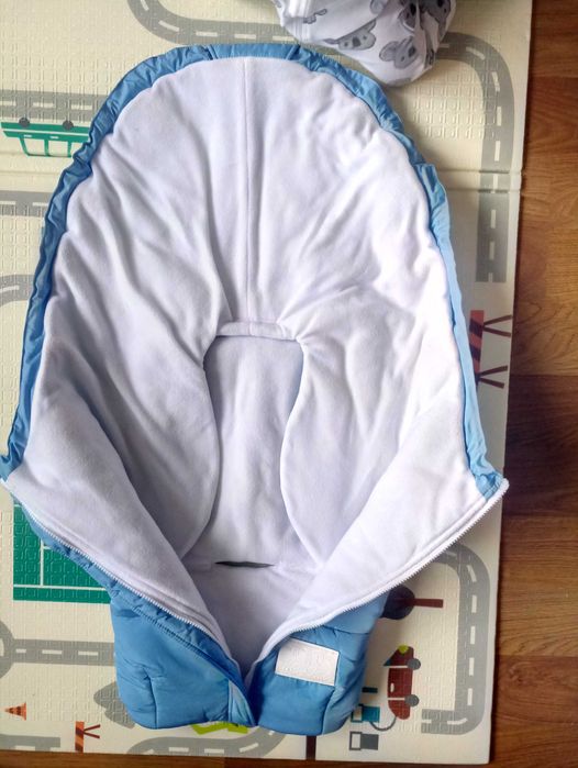 Конверт в автолюльку з прорізами для ременів "Ball" Mag Baby блакитний