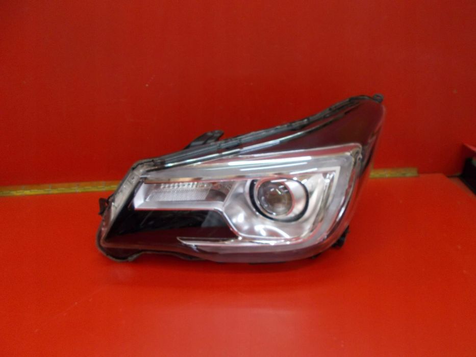 SUBARU FORESTER IV LIFT 13-18 KOITO 100-60311 LAMPA LEWA PRZÓD FULL LED