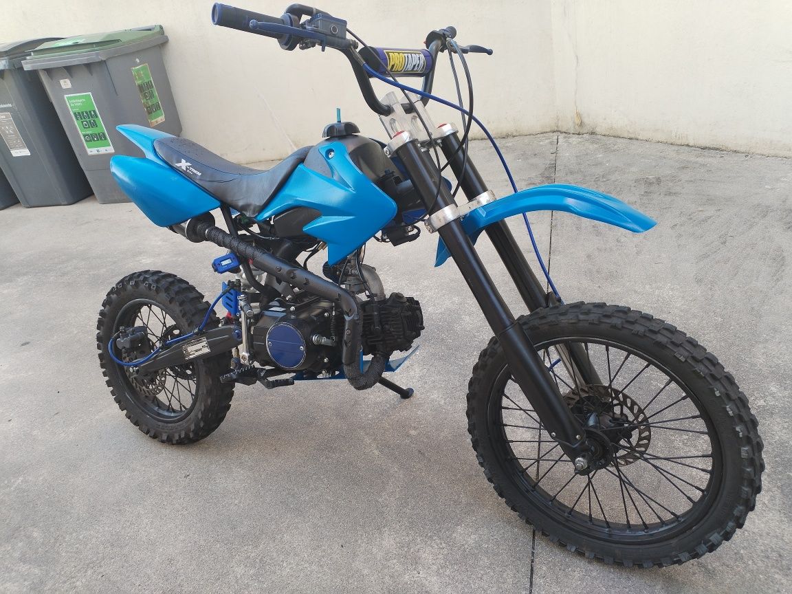 Pitbike totalmente restaurada (rodas 17/14)
