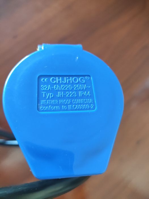 Adaptador macho shucko p/ ficha CEE fêmea 32A