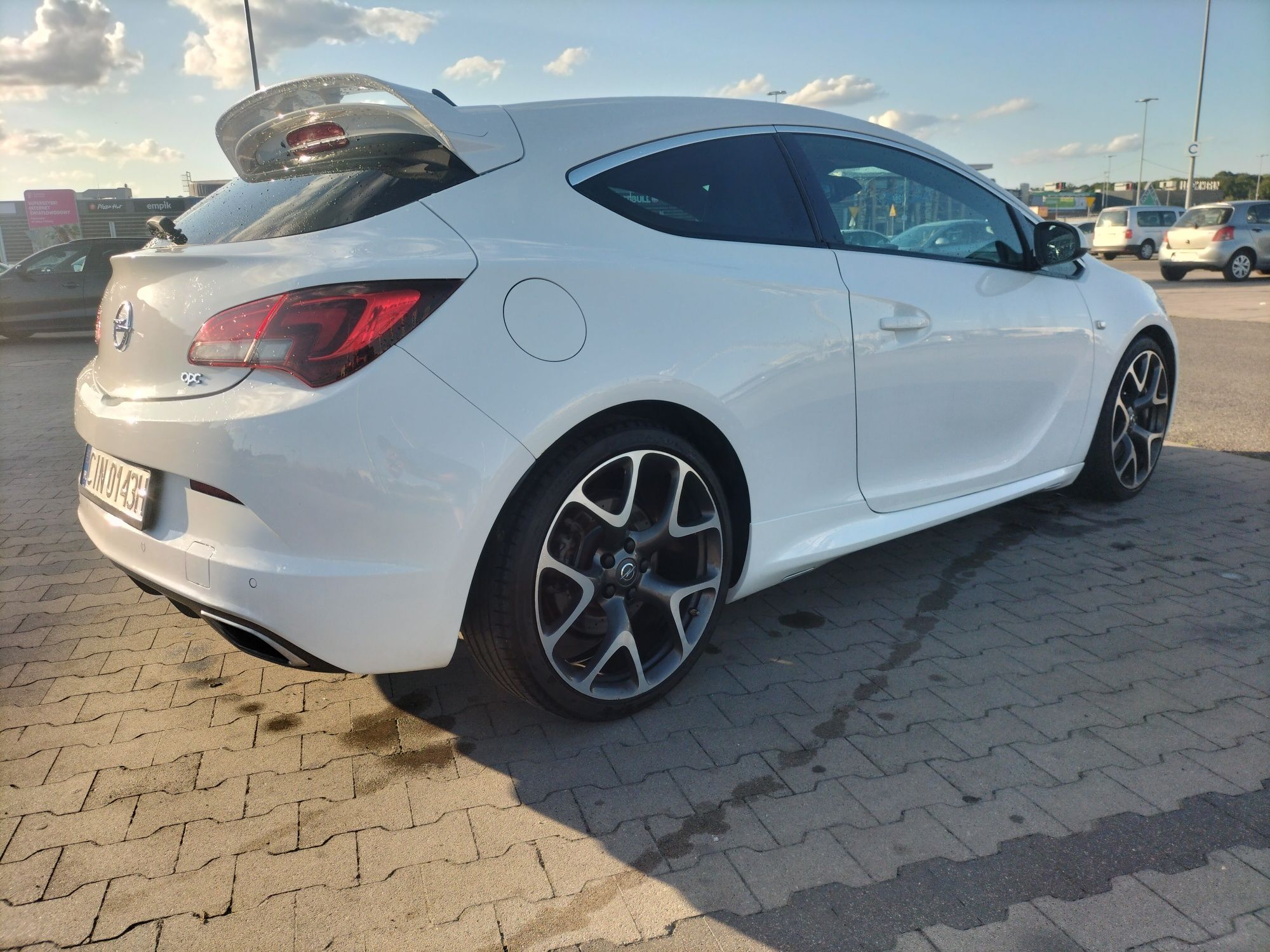 Opel Astra J OPC 2.0 turbo 280km