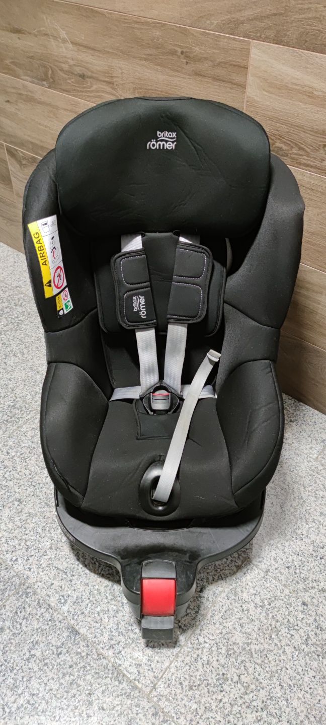 Fotelik britax romer dualfix m i-size 9-18 kg