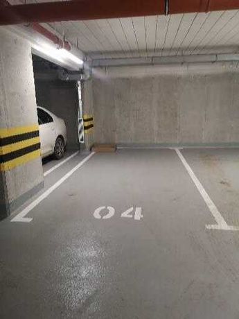 Wynajmę miejsce parkingowe