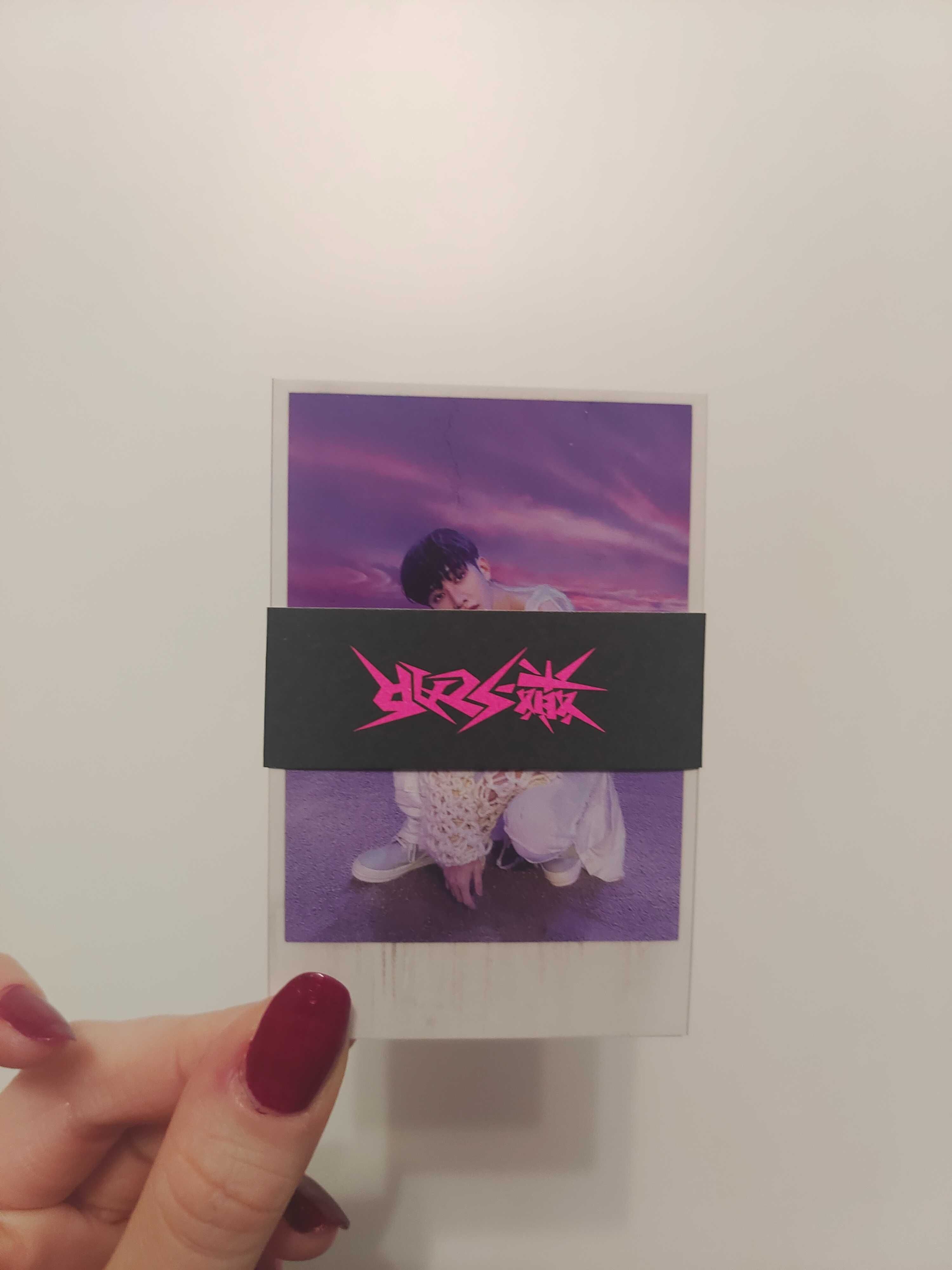 stray kids rock star polaroid hyung line