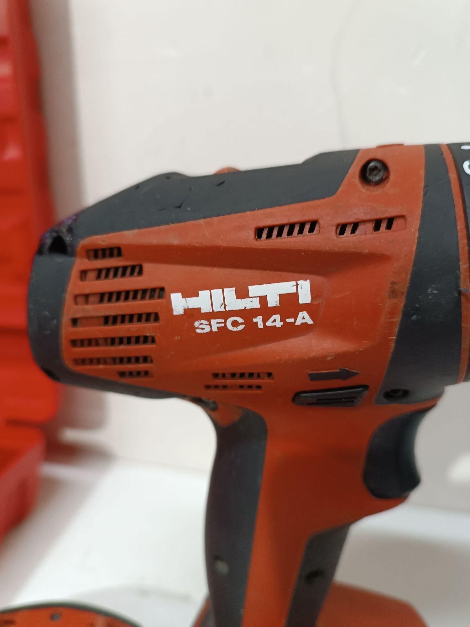 Hilti SFC 14-A акумуляторний шуруповерт Хілті