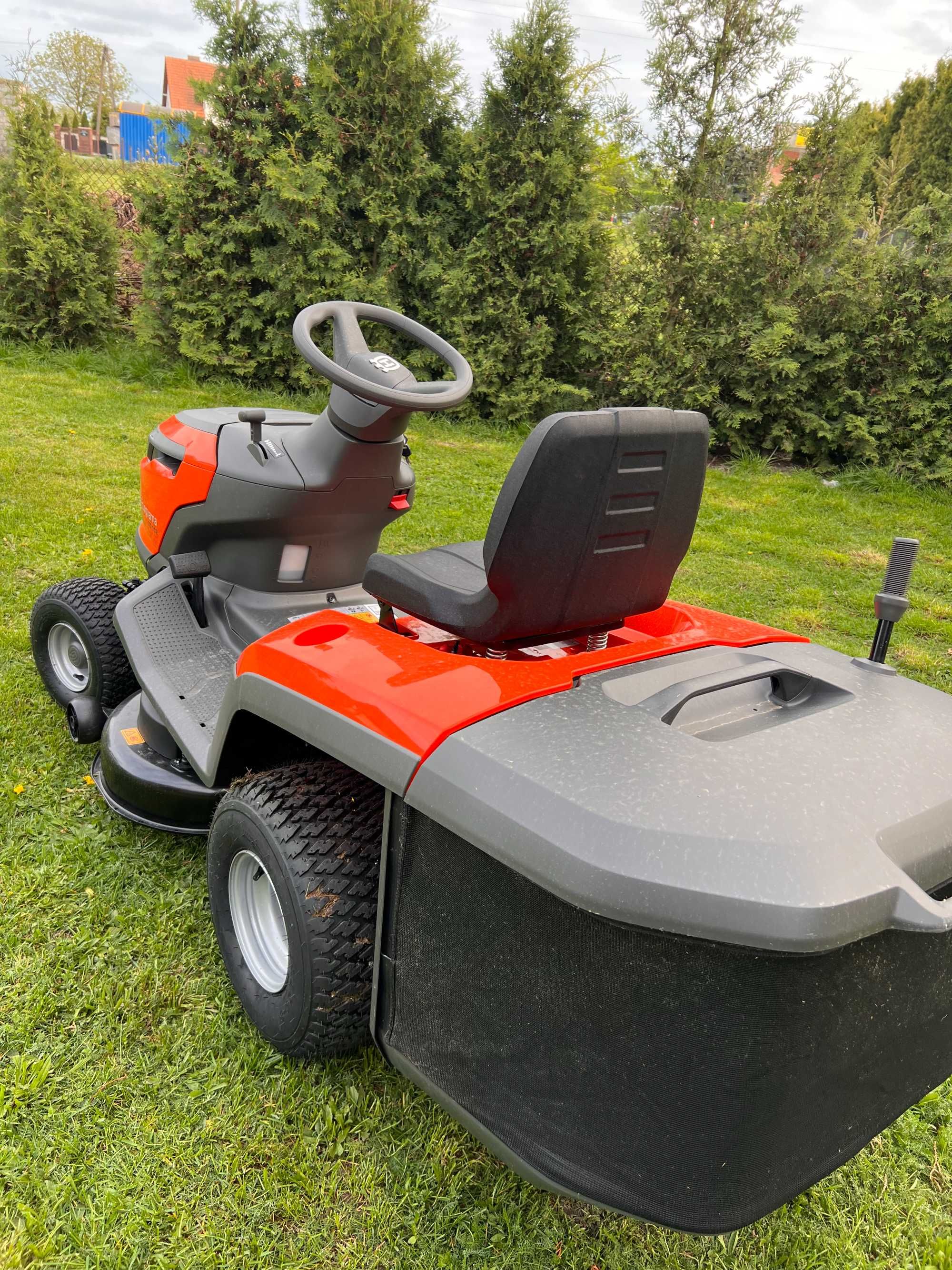 Husqvarna Traktor TC 112