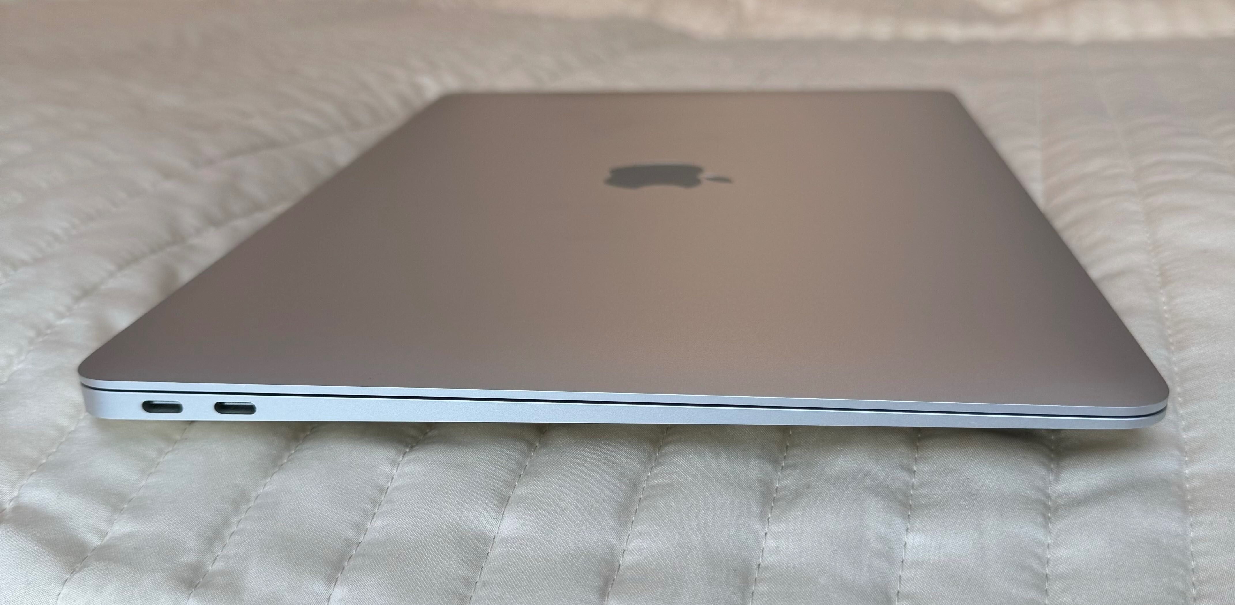Świetny MacBook Air 2020 M1 512 GB SSD