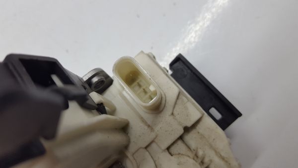 Fechadura / fecho porta trás esquerdo MERCEDES-BENZ Classe A (W176)