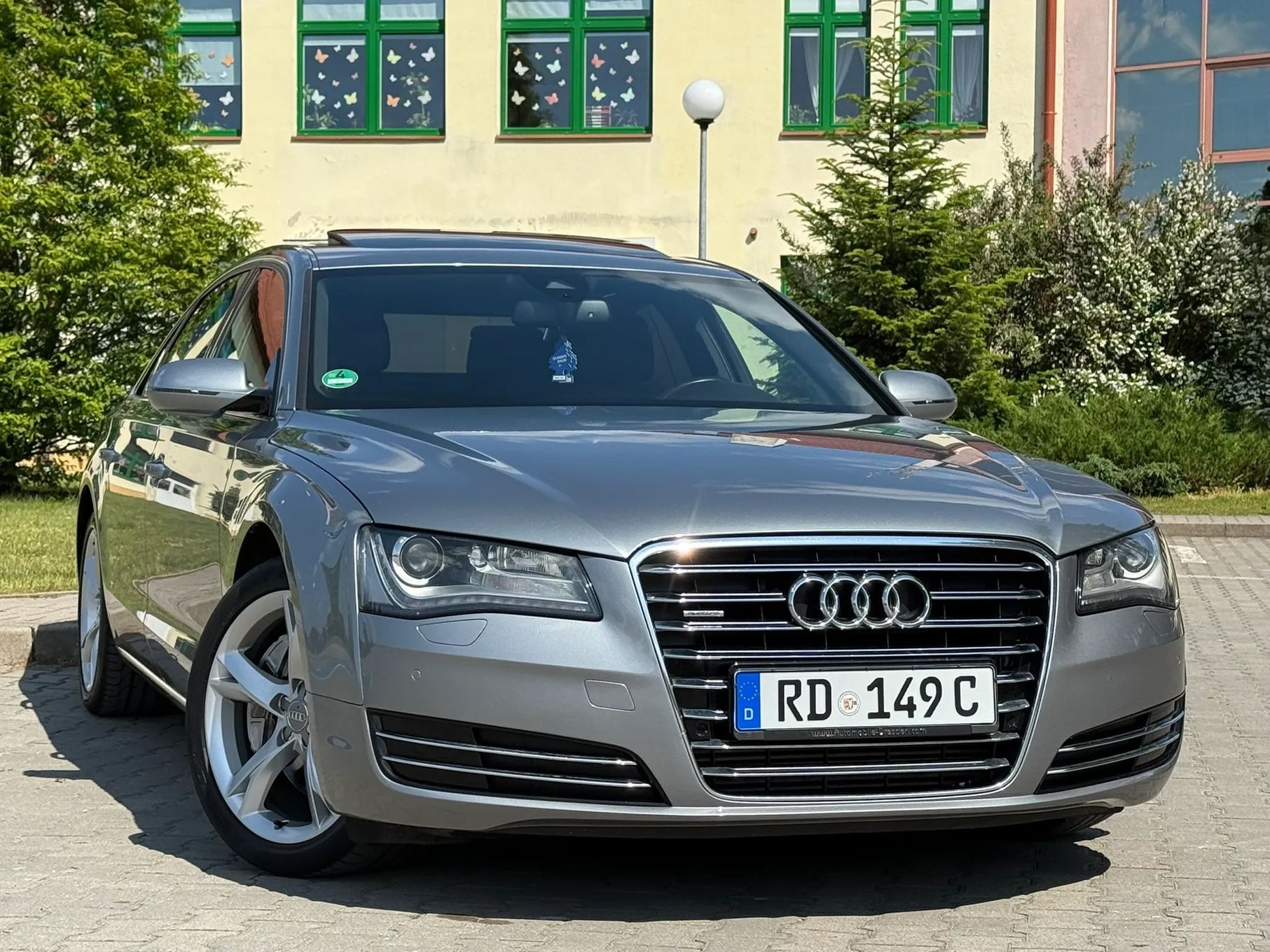 Audi A8 A8L 5 Osób Quattro Bose Webasto z Niemiec Europa