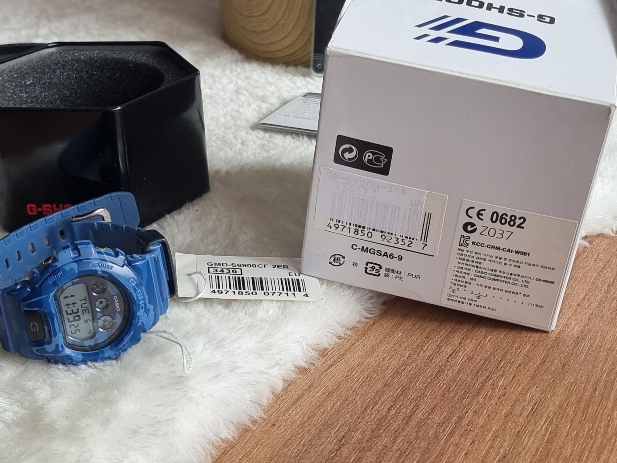 G-shock GMD-S6900CF-2ER Casio zegarek sportowy