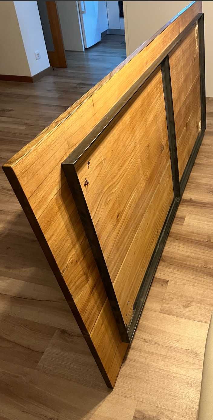 Mesa de madeira 230mm x 100 mm