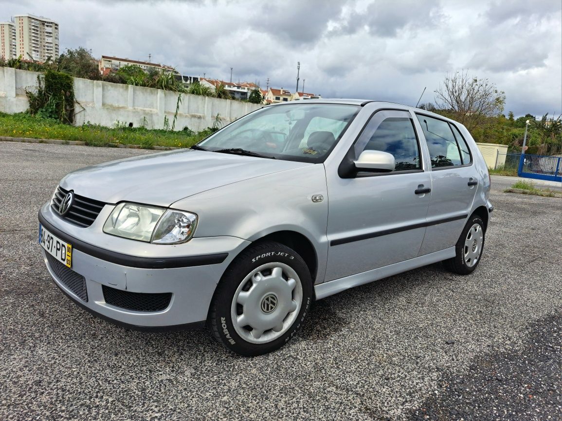 VW Pólo.ano2000.km184.moto1.0