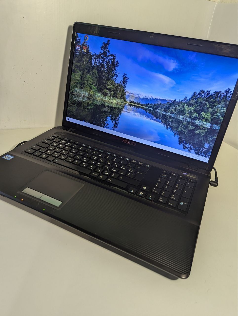 Asus a93s 18.4 ° Full HD, Core i7 , Nvidia, 16gb ОЗУ, SSD, HDD 1TB!