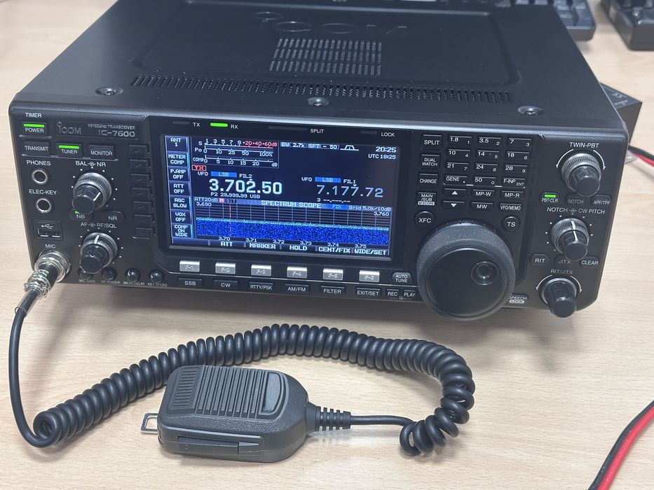 Transceiver KF ICOM IC-7600 - stan bdb - KRAKÓW