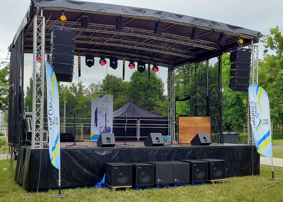 Scena atestowana 8m x 6m x 5m Szybki montaż mobilna z 2024r