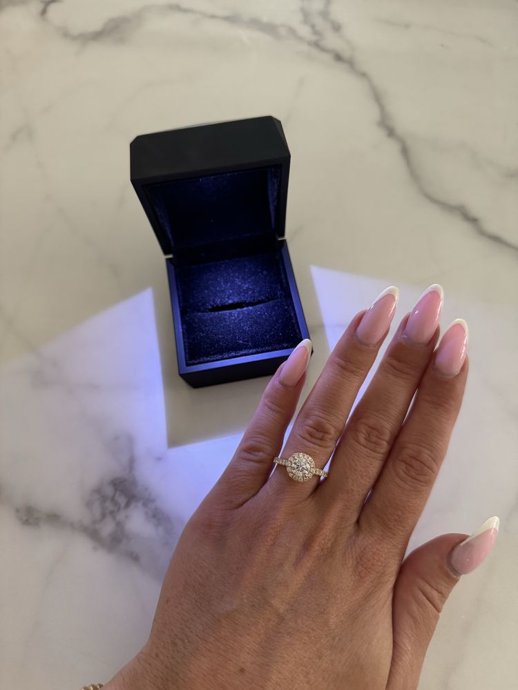 Pierscionek z diamentem  1 karat