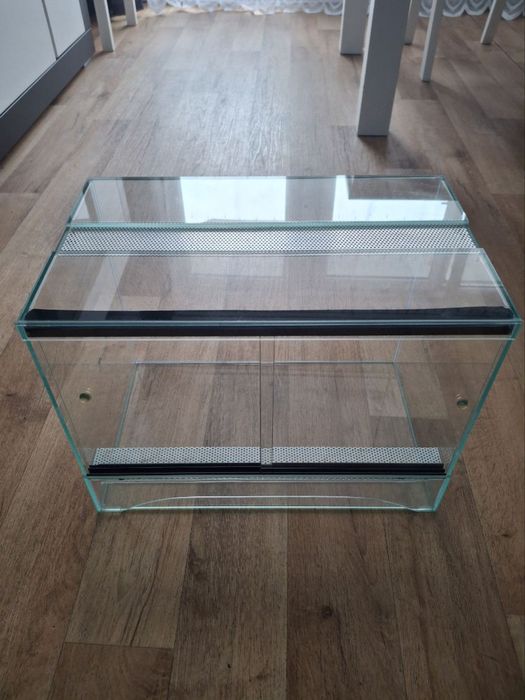 Sprzedam terrarium 40x25x30