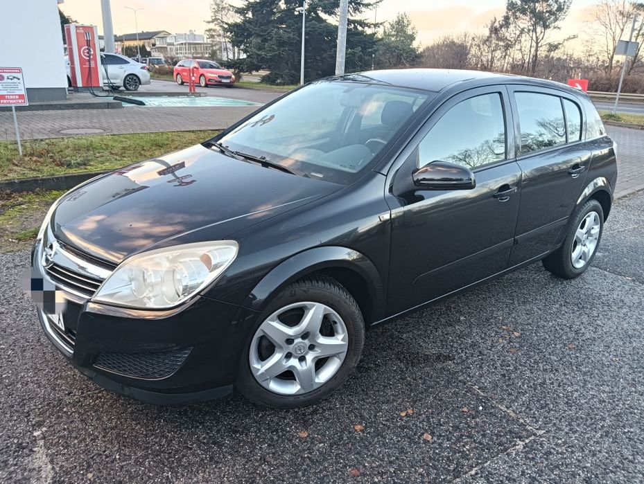 Opel Astra 1.6 benzyna 2007 rok hatchback 104 tys przebiegu