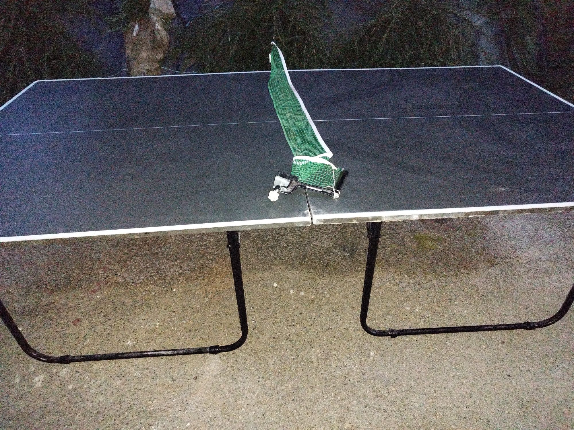 Stół pink pong tenisa stolowego