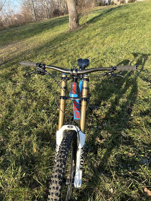Giant Glory 1 M rower downhill freeride dh fr fox 40 float x2 kashima