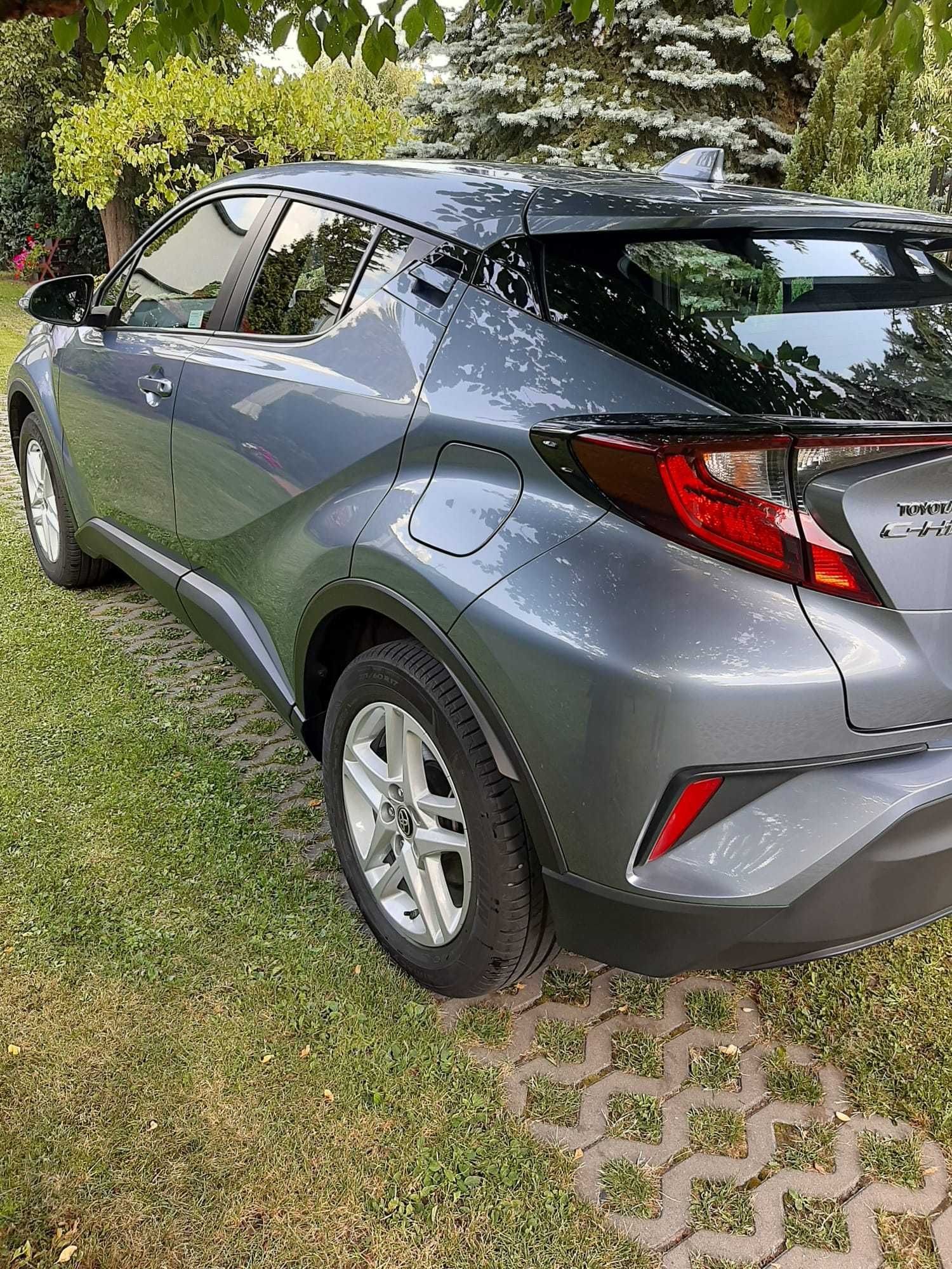 TOYOTA  C-HR (2020) .