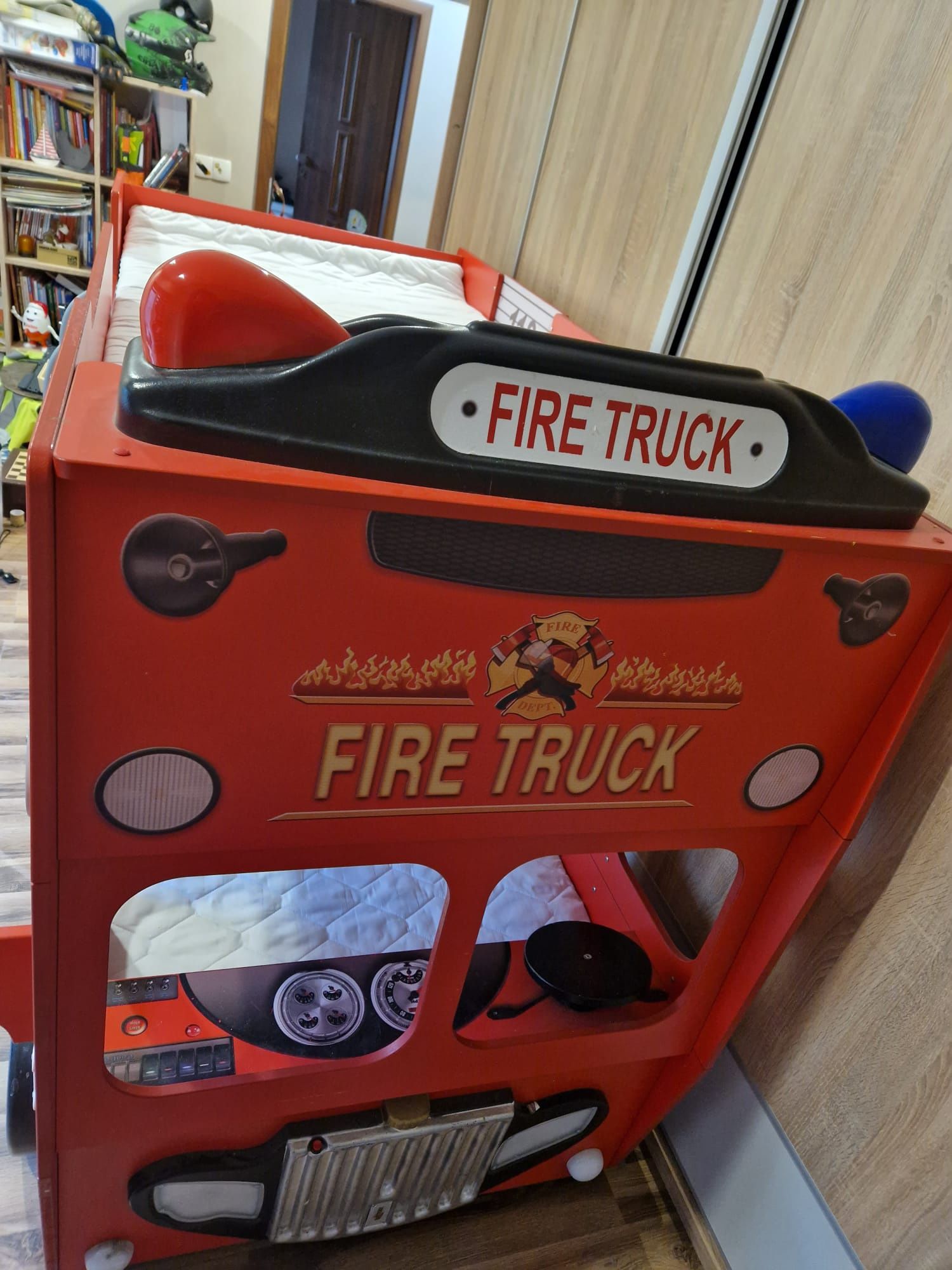 Łóżko piętrowe straż pożarna dla dzieci