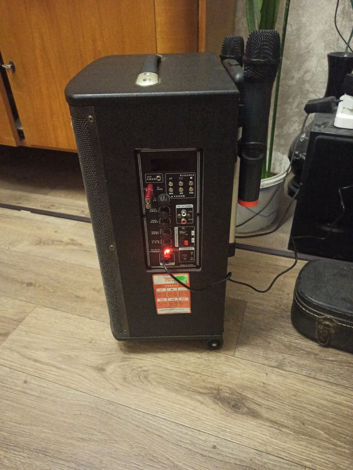 Продам автономную активную колонку Feiyang QX - 1062