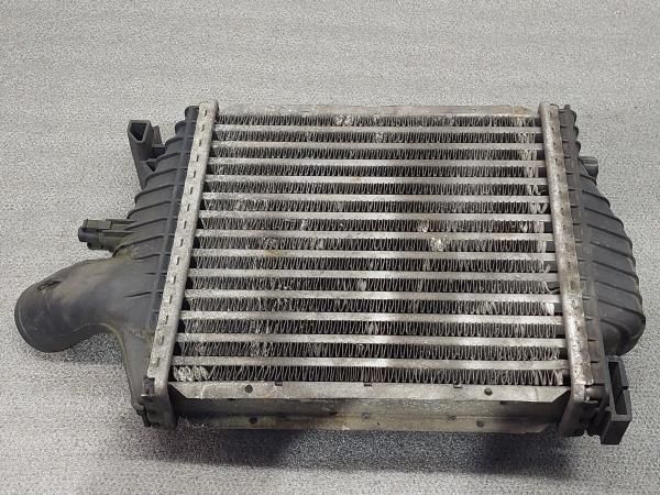Radiador do intercooler MERCEDES-BENZ Vito Combi (638)