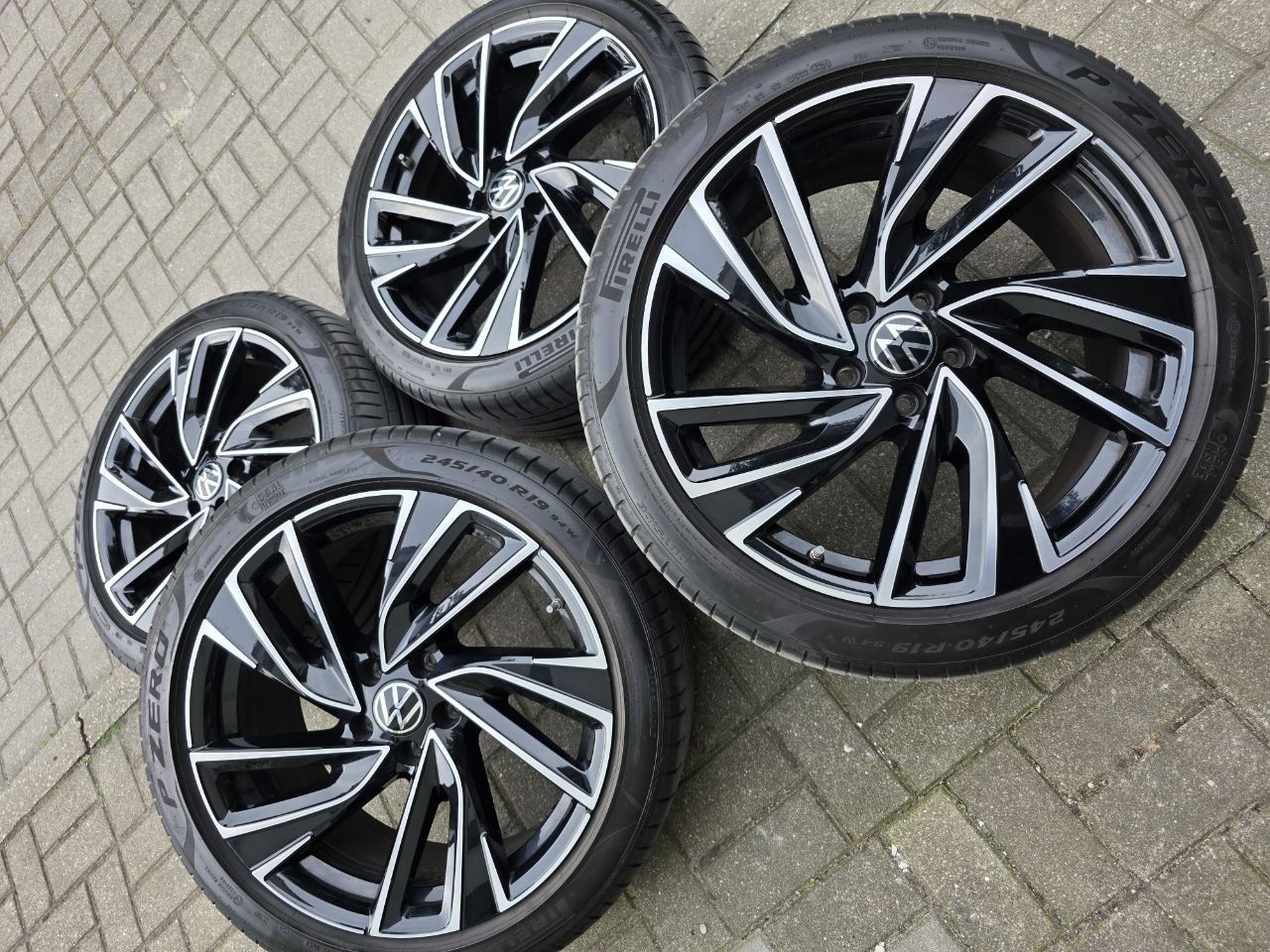 ORYGINALNE koła do
Volkswagen Arteon  R 19