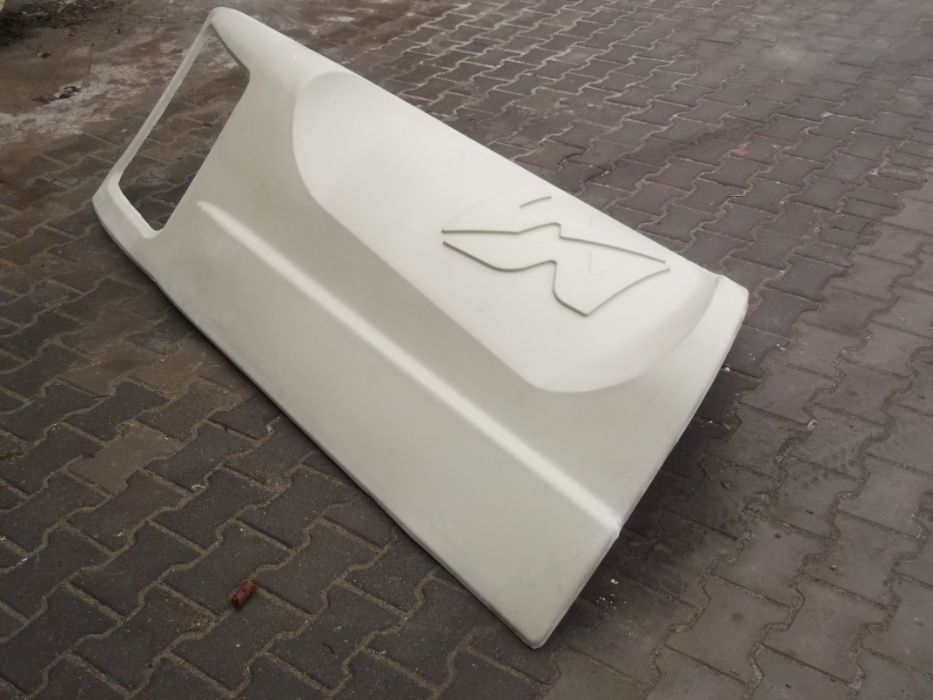 Maska w podkładzie do ładowarki Merlo