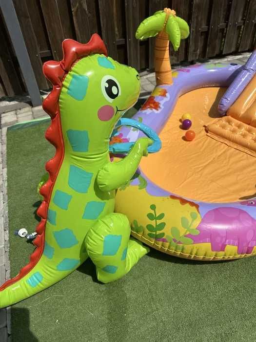 Детский надувной игровой центр бассейн Intex Басейн з гіркою