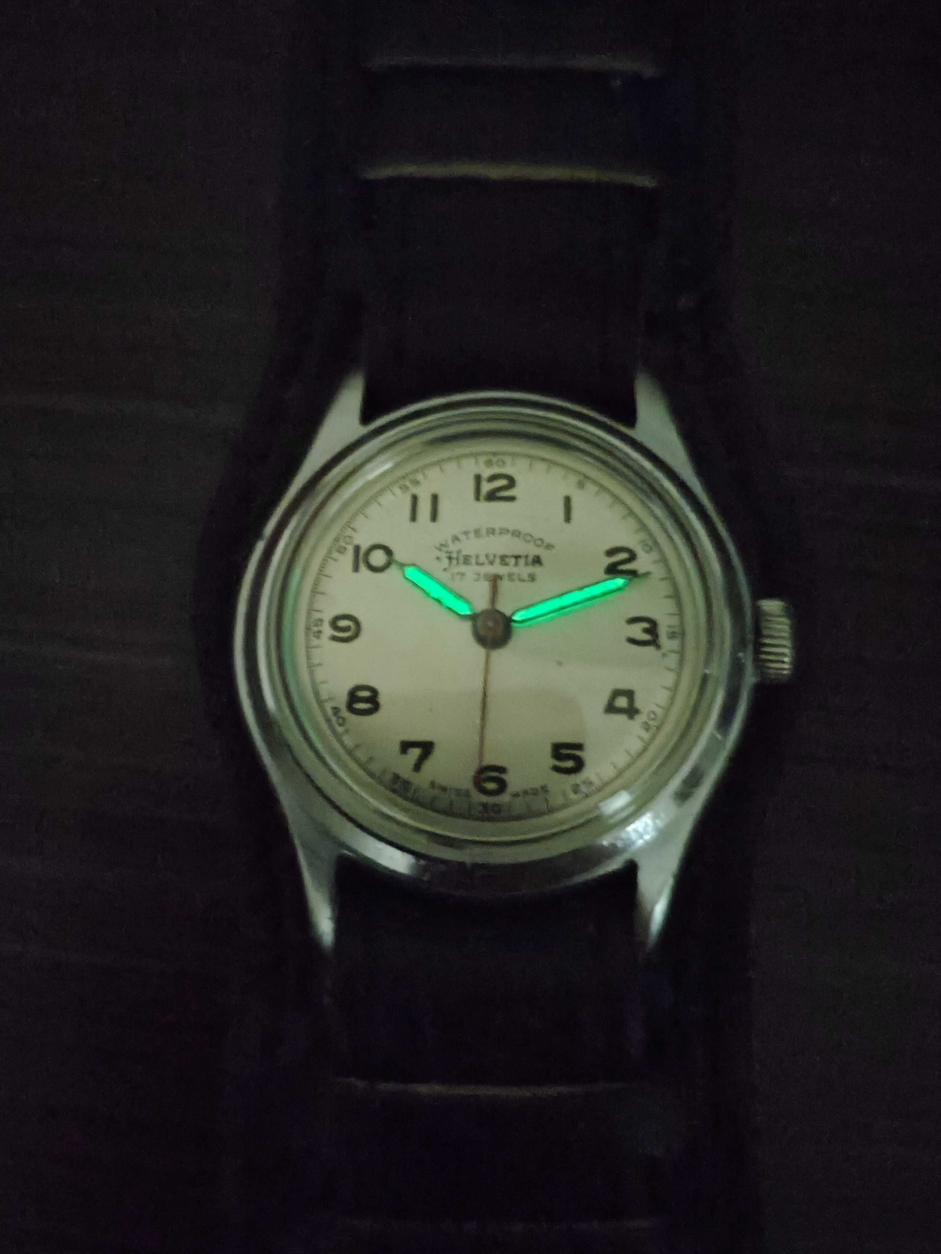 wojskowy model HELVETIA mechaniczny zegarek nakręcany SWISS MADE retro