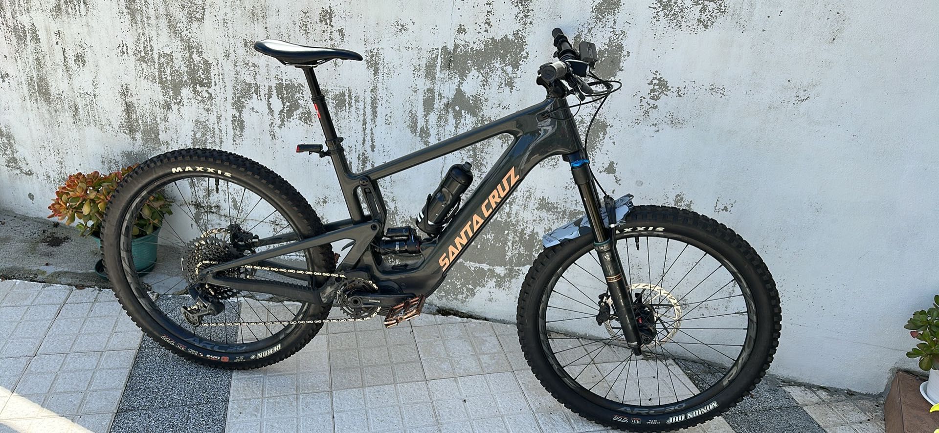 Santa cruz ebike Heckler XL