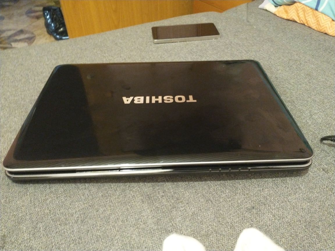 Toshiba a500, na części