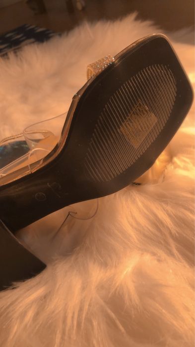 Sandálias douradas 36/37