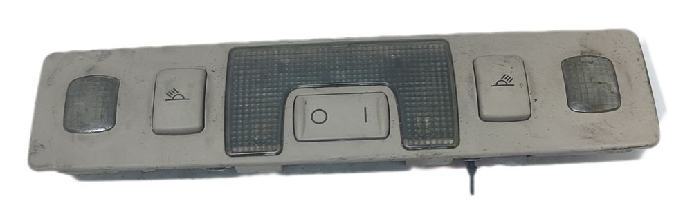 Audi A6 C5 oświetlenie kabiny lampka