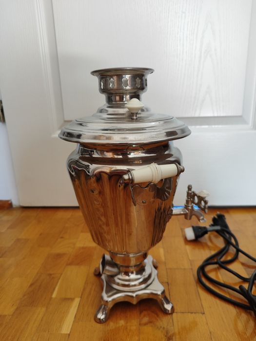 Unikat! Sprawny Radziecki Samowar z 1973 roku wys. 37,5 cm