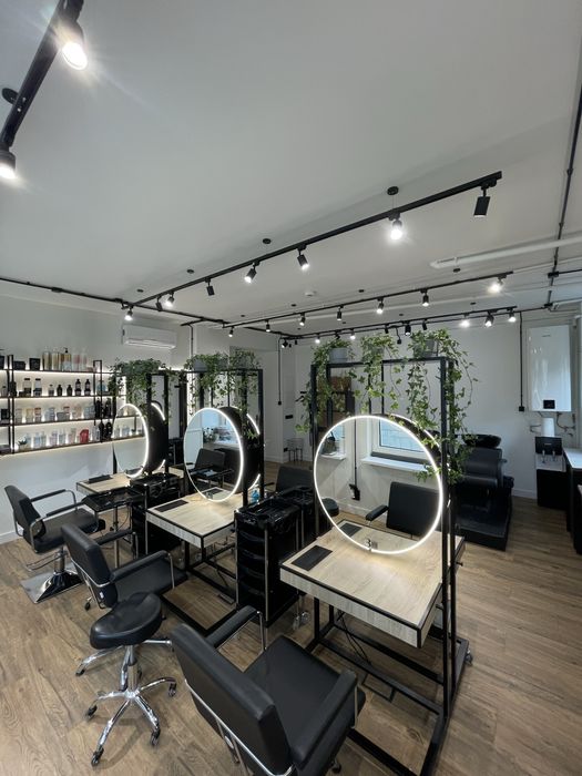 Gotowy salon / coworking fryzjerski w Warszawie
