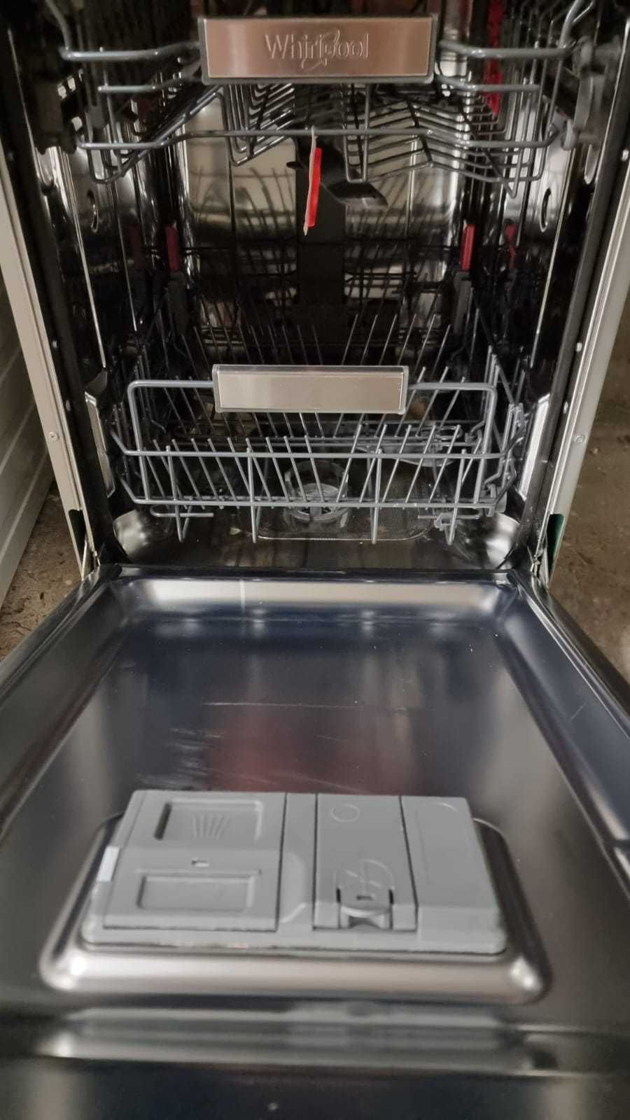 Zmywarka wąska, wolnostojąca Whirlpool, szer.45cm, 6-ty zmysł, 10 kpl