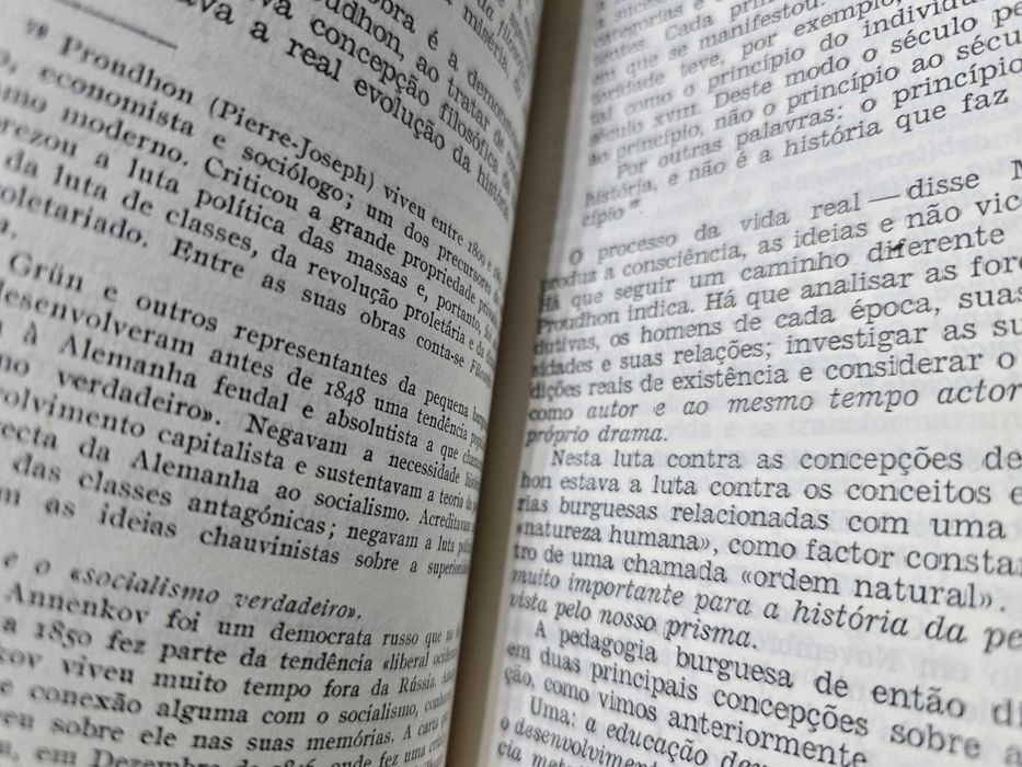A Concepção Marxista Sobre a Escola e Educação - G. J. García Galló
