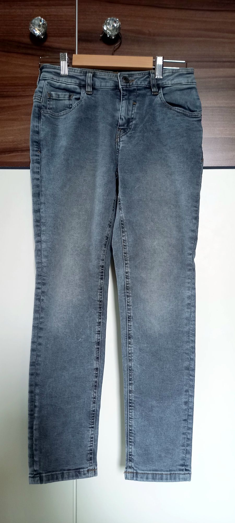 Reserved, spodnie jeansowe dżinsy, roz. 152cm