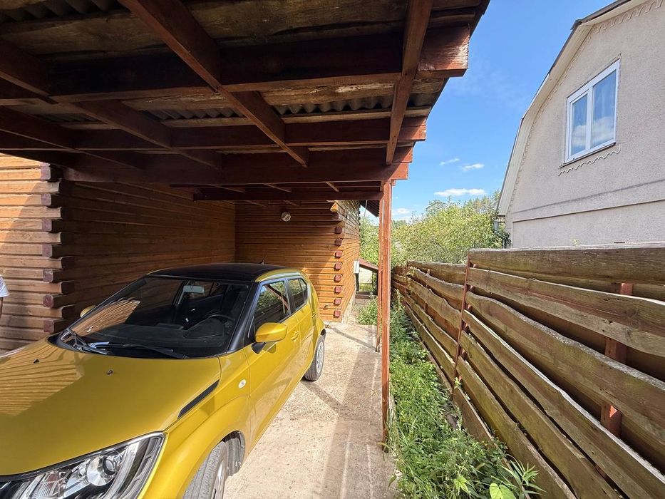 Будинок з банею в Петрушках