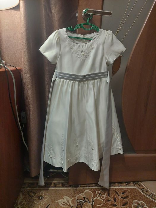 Святкове плаття, дівчинці на 5 років