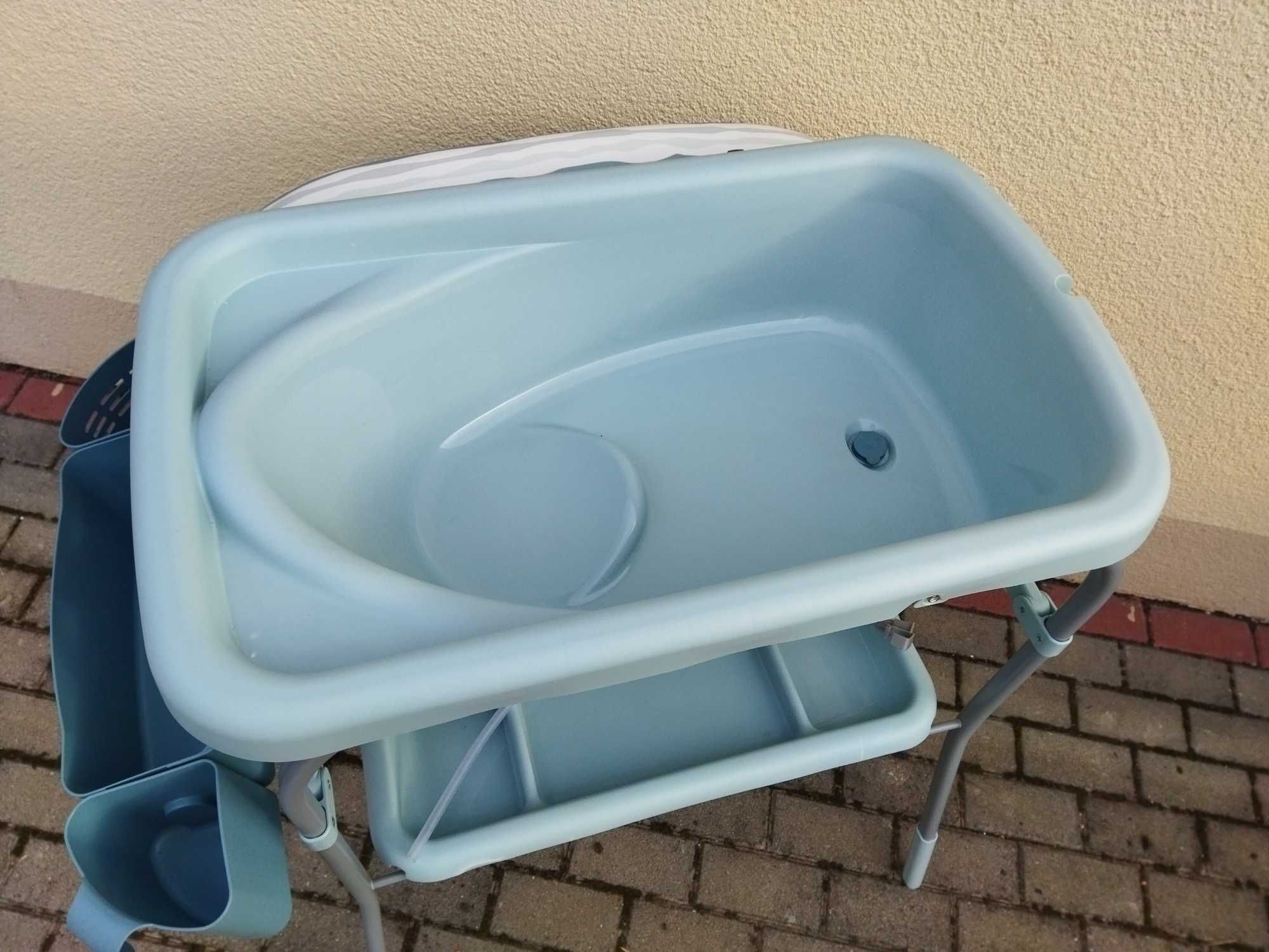 wanienka dziecięca ze stojakiem oraz przewijakiem CHICCO