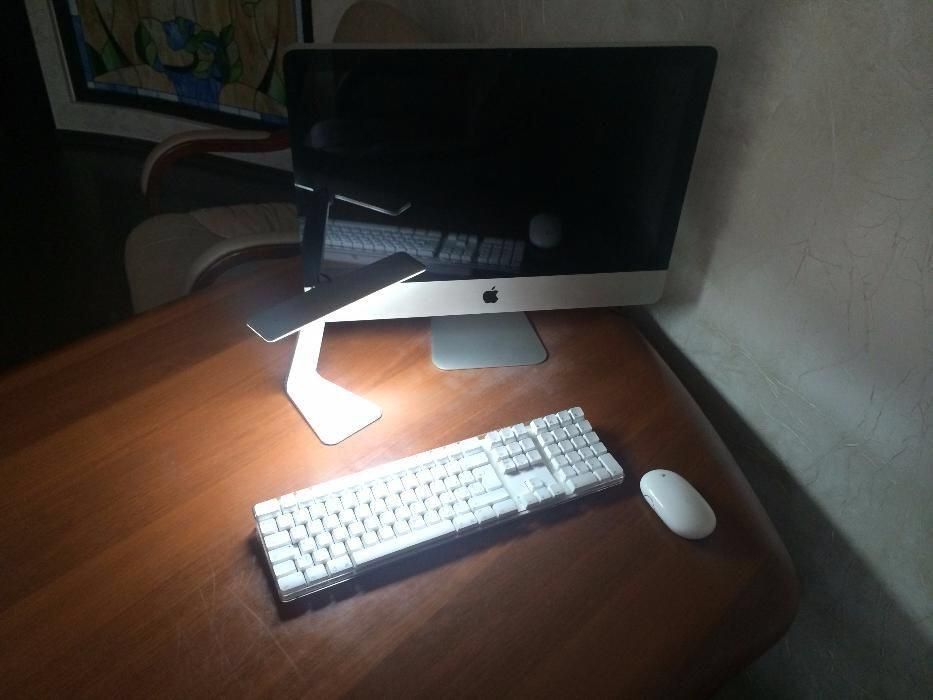 Светильник/LED лампа Apple/На подарок/Красиво с MacBook, iMac, iPhone
