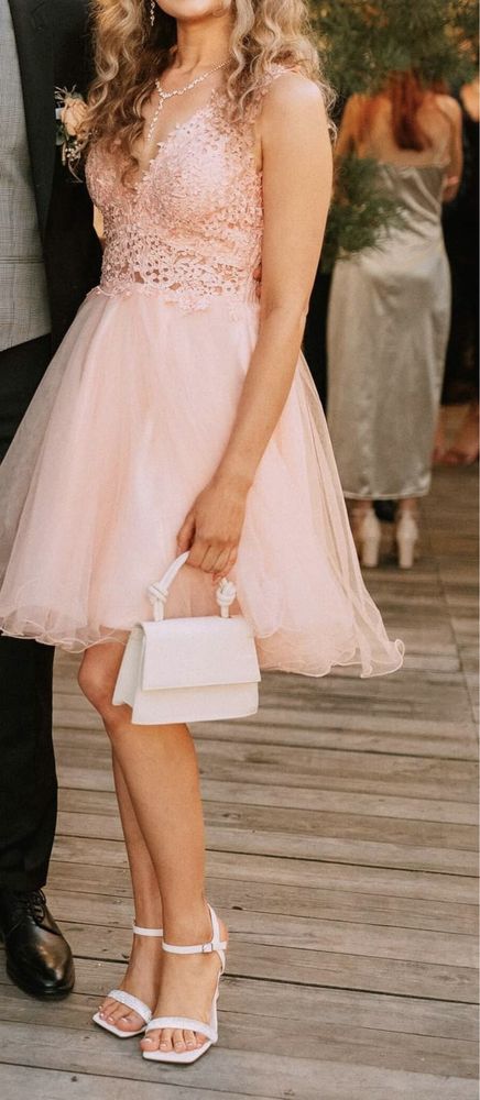 Sukienka typu princess księżniczka pudrowy róż wesele studniówka