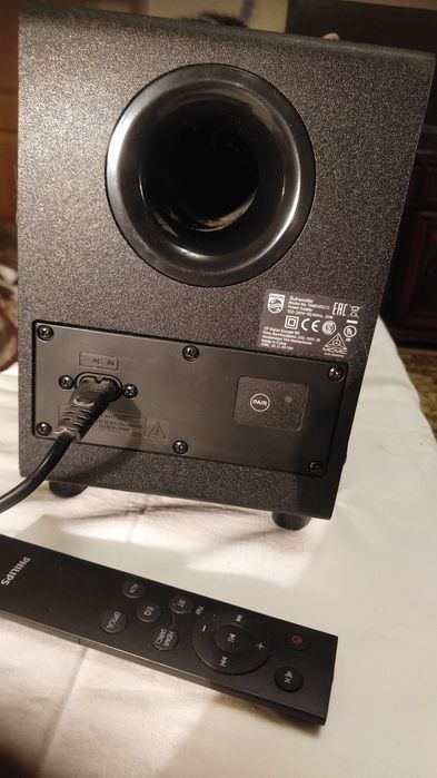 Продам саундбар + звуковая панель ТАВ 5305/ 12 PHILIPS