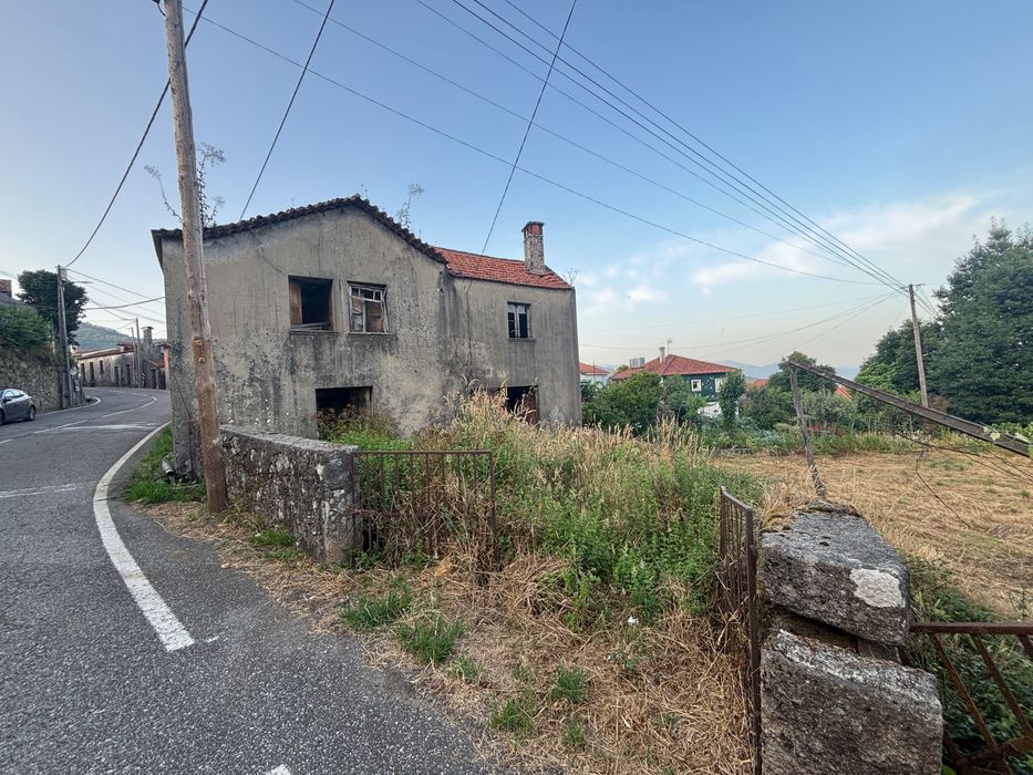 Casa em pedra para restauro