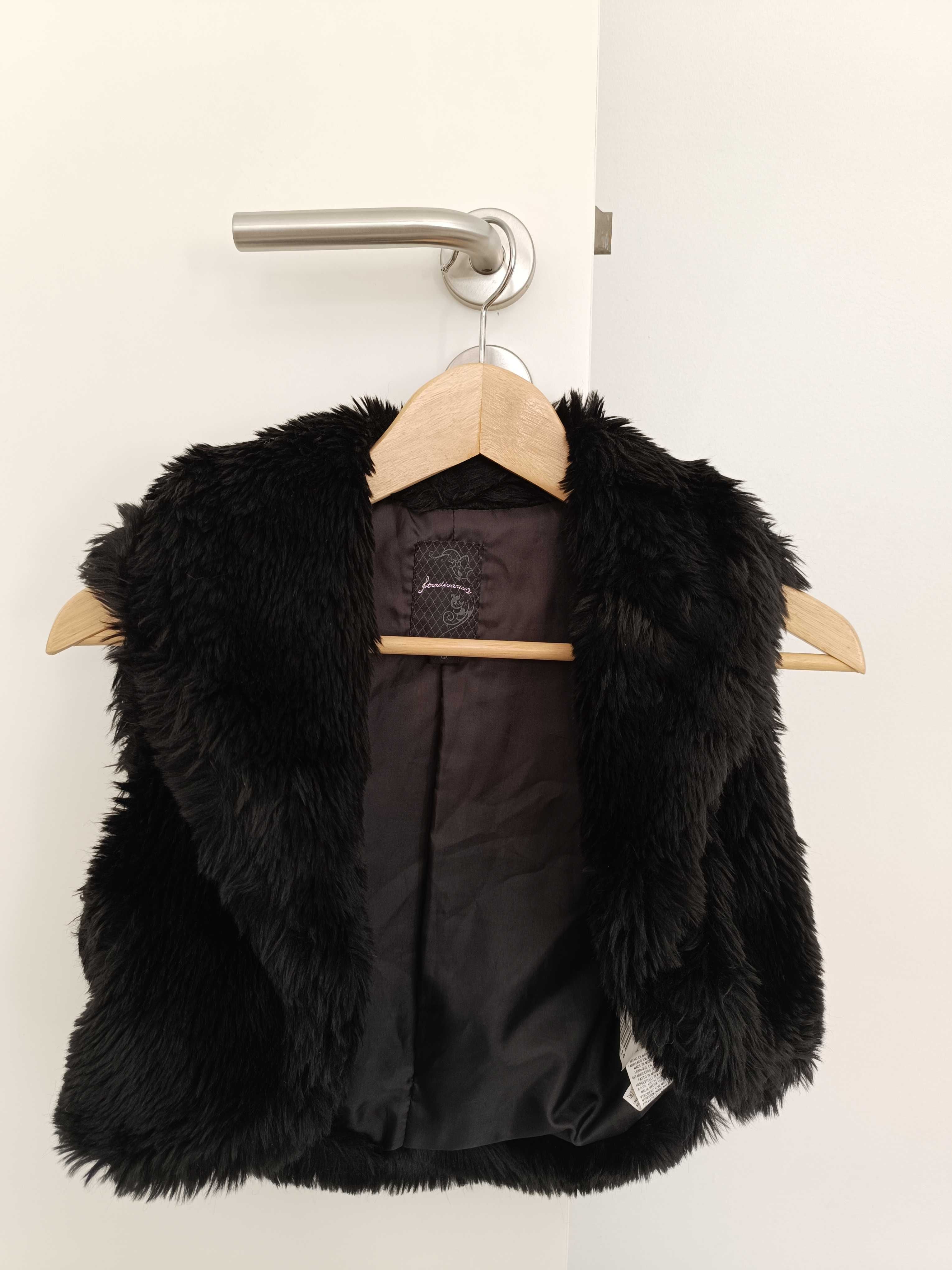 Bolero em pêlo sintético Stradivarius