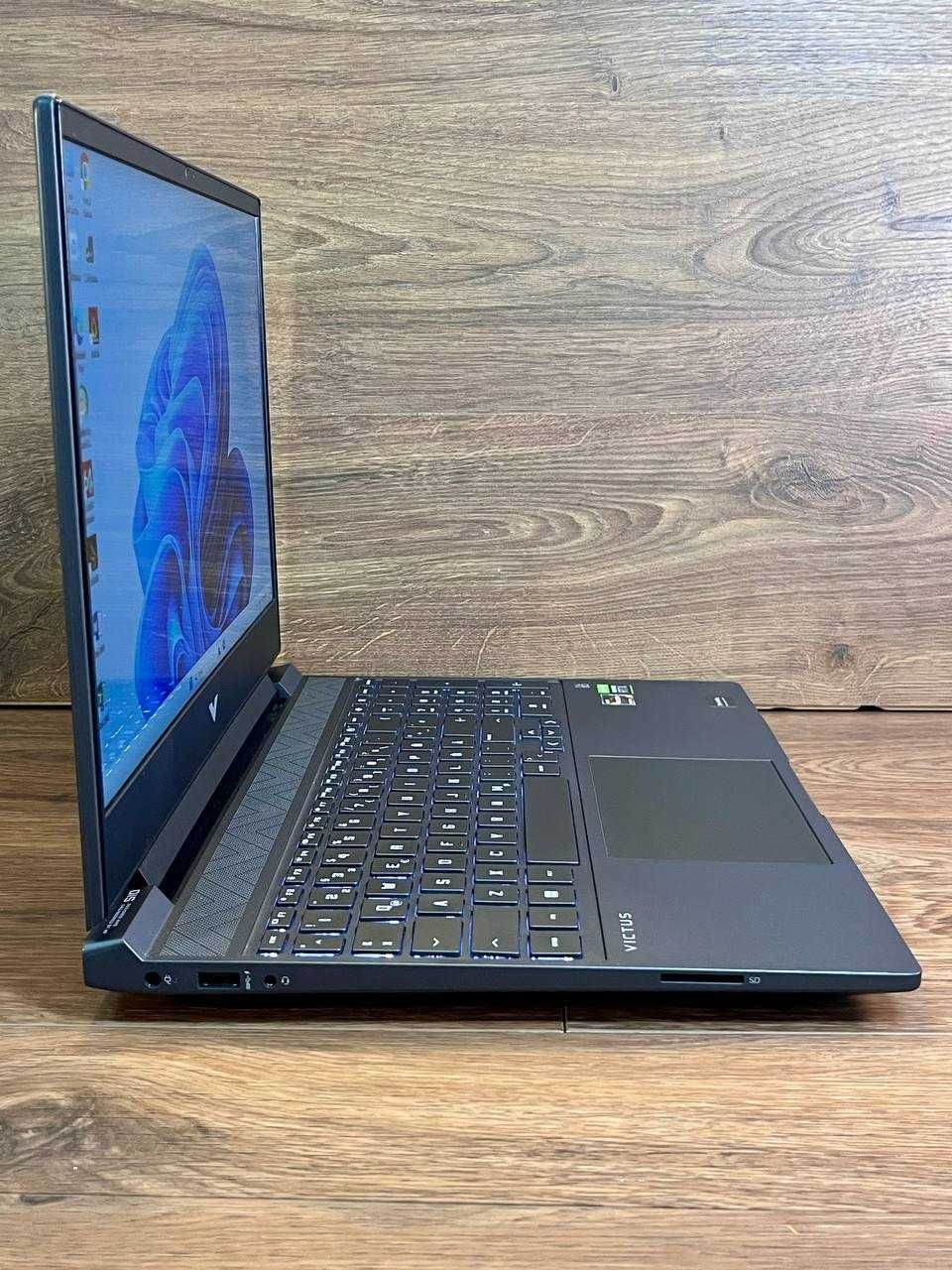 HP Victus Gaming 15\RTX 3050(4Gb)\Ryzen 5 5600H\M2 SSD-1Tb\DDR4-16Gb